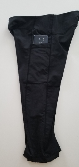 Black Total Comfort Capris Workout Pants w Pockets - Picture 2 of 6